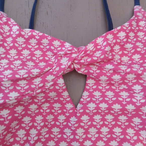 J. Crew | NWOT One Piece Swimsuit Twist-Front Keyhole Pink Stamp Floral 0 - Picture 6 of 16